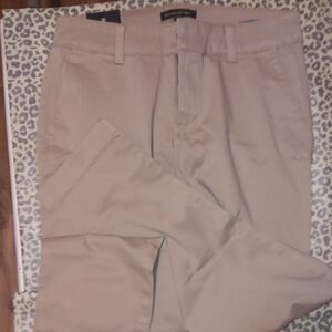 Banana Republic Womans Khaki Cropped Chino Pants